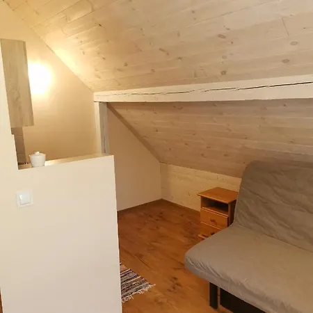 Czarna Jachta - Na Szlaku Legend - - - - - Nad Jeziorem