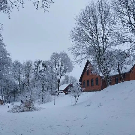 Czarna Jachta - Na Szlaku Legend - - - - - Nad Jeziorem